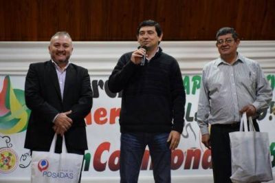 Losada present� la Agencia Universitaria en Hohenau Paraguay