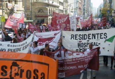 M�dicos bonaerenses logran bajar la jubilaci�n a 50 a�os