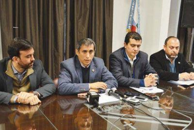 Buscan mejorar recaudaci�n de tasas y contribuciones