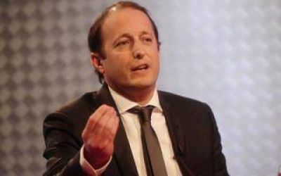Insaurralde contra Macri: La devoluci�n del 40% a los clubes de barrio 
