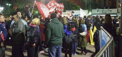 Masiva movilizaci�n contra el tarifazo a clubes en Lomas
