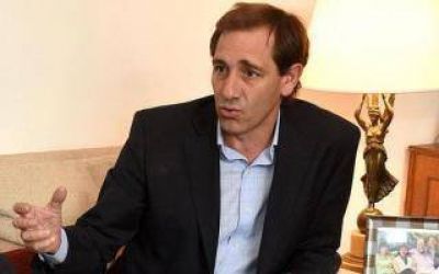 Garro denunci� por robos de fondos a un empleado y a un cooperativista