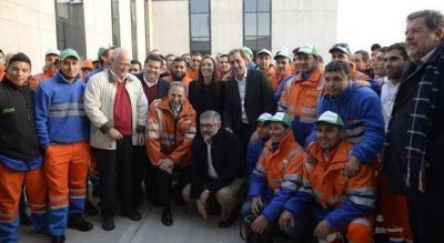 Acompa�ada por intendentes, Vidal volvi� a pisar la terminal de contenedores del Puerto La Plata