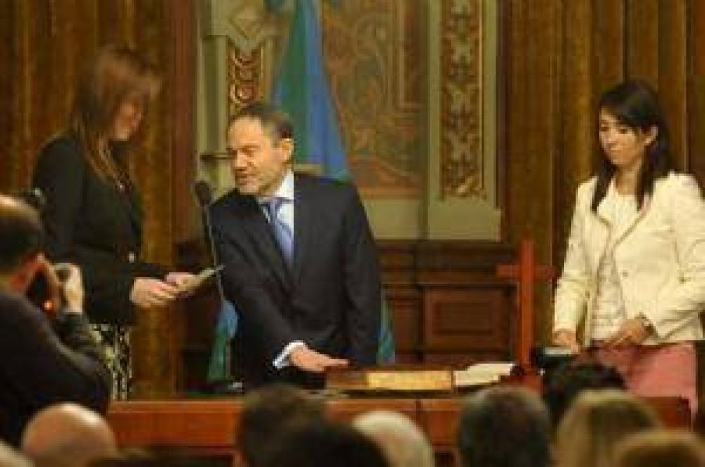 Ferrari asumi� como nuevo Ministro de Justicia bonaerense