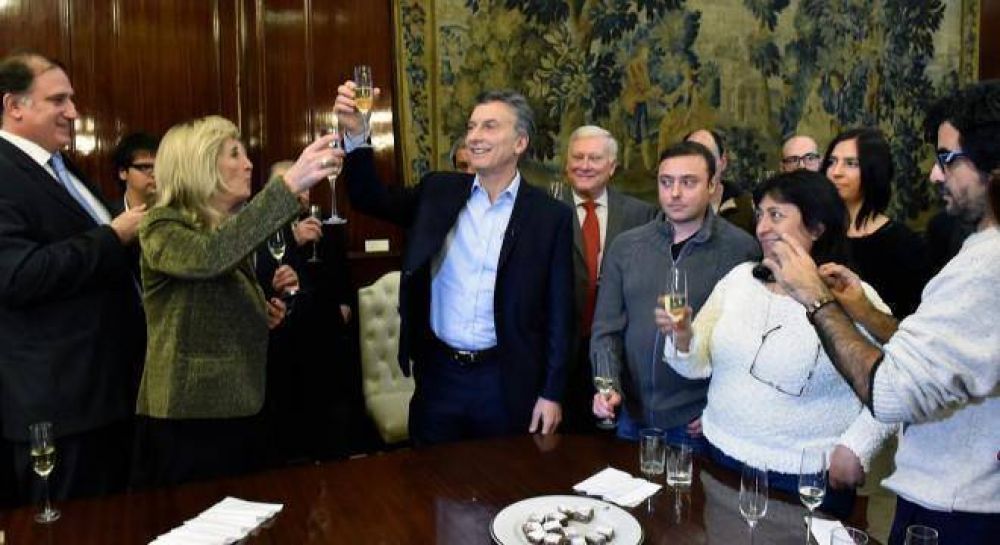 Macri anunci� que modificar�n el art�culo del blanqueo que prev� c�rcel para periodistas