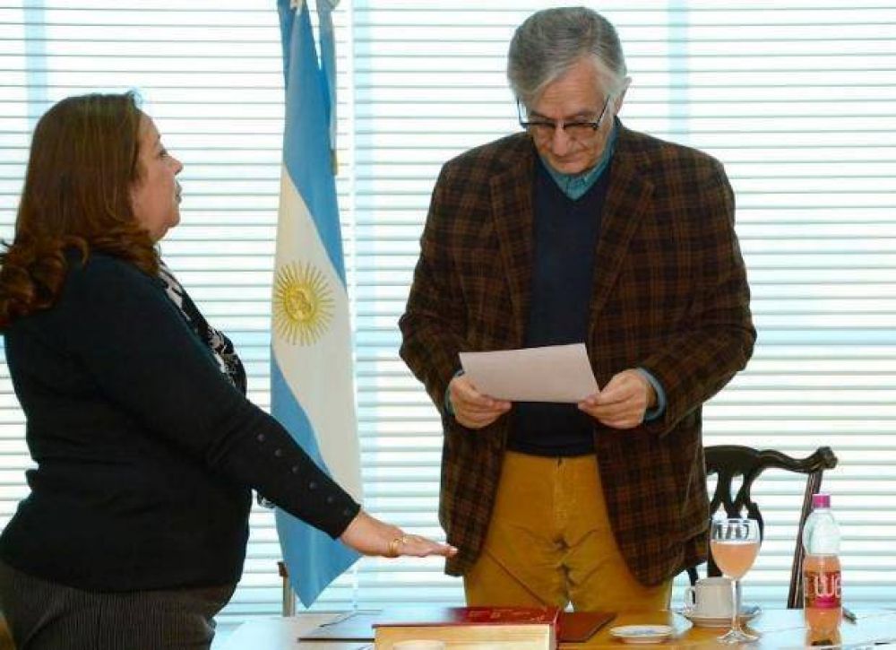 �ngela Guti�rrez de Gatto asumi� como interventora de la Secretar�a de Vivienda