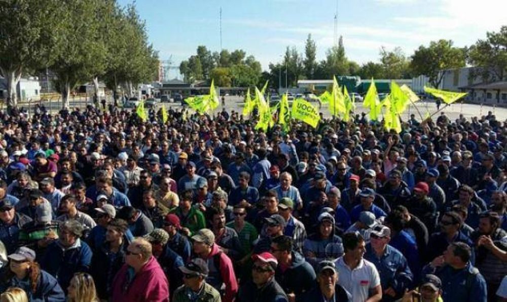 Denuncian el incumplimiento del acuerdo de reincorporaci�n de trabajadores de Atucha