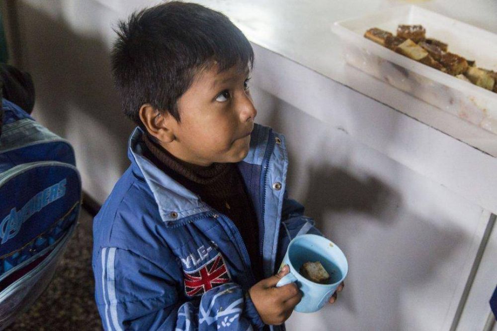 La Provincia subi� a $10 diarios la ayuda por ni�o