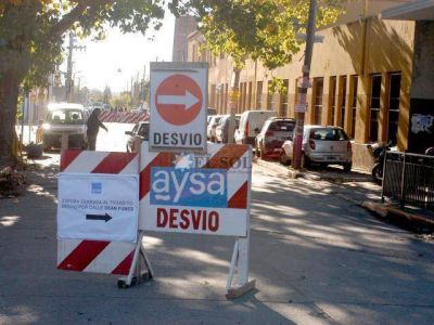 Cierran Espora por obras de la empresa AySA