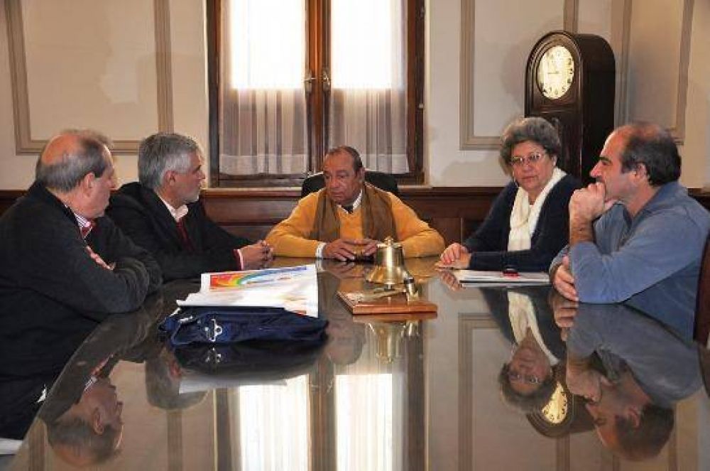 Sanchez se reuni�n con el jefe comunal de Gonz�les Ch�ves