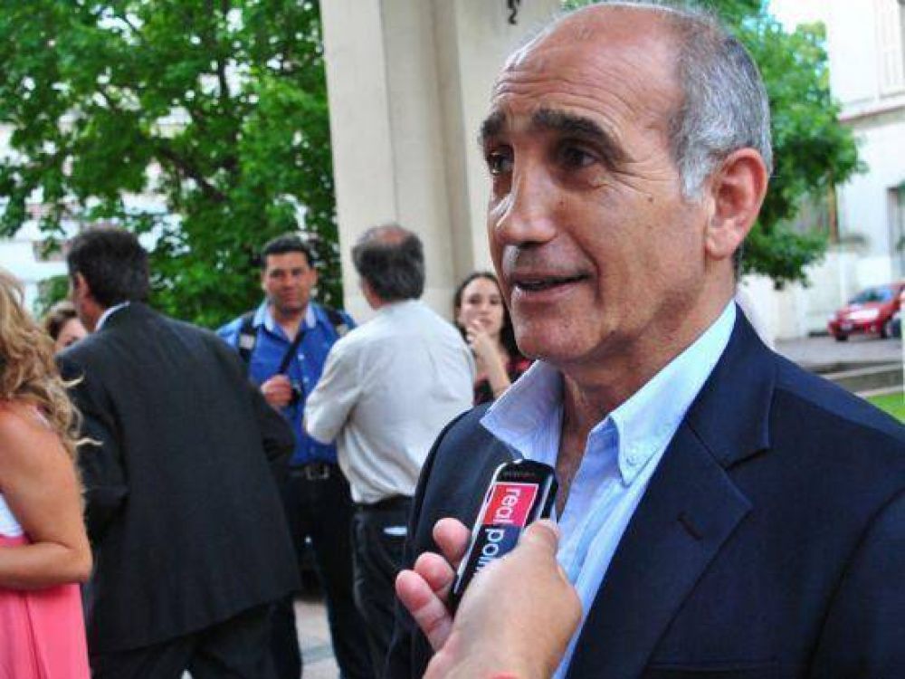 No es joda: Para Daniel Salvador, �hoy la provincia est� mucho mejor�