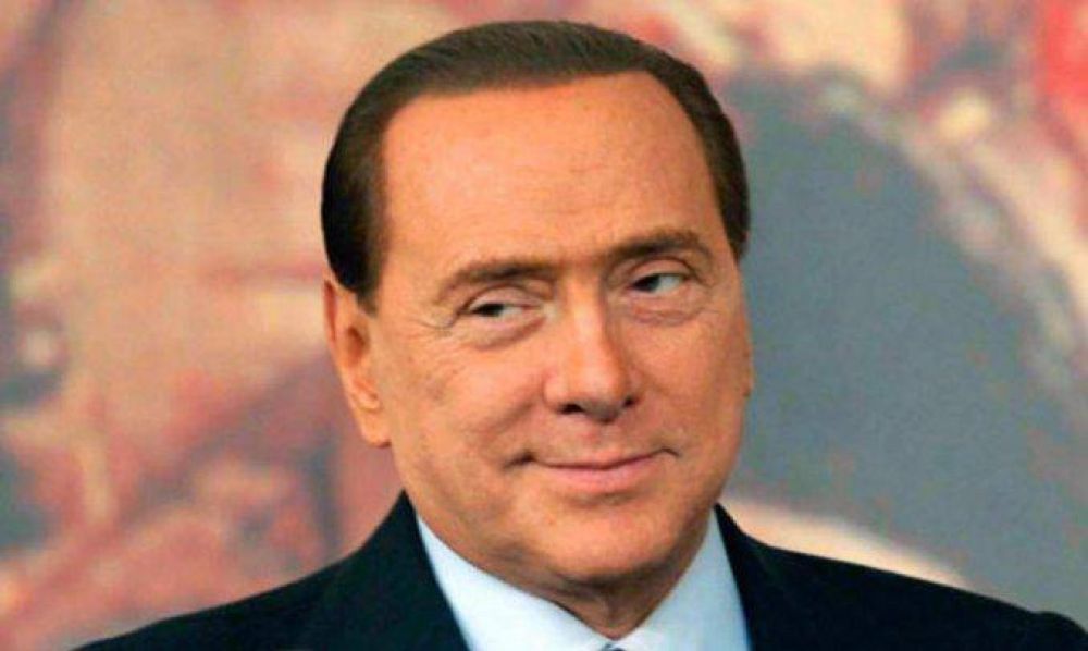 Berlusconi fue internado tras sufrir una 