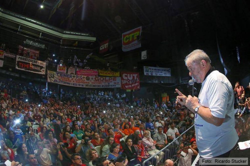 Lula dice que los que manifestaron contra Rousseff ahora est�n 