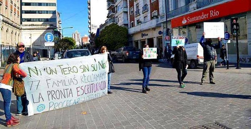 Vecinos de un barrio Procrear volver�n a protestar por la escrituraci�n de sus lotes