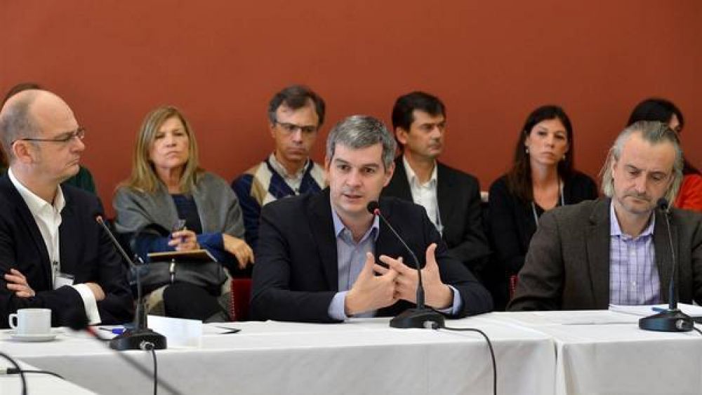 El Gobierno pidi� a los usuarios que �paguen� los tarifazos