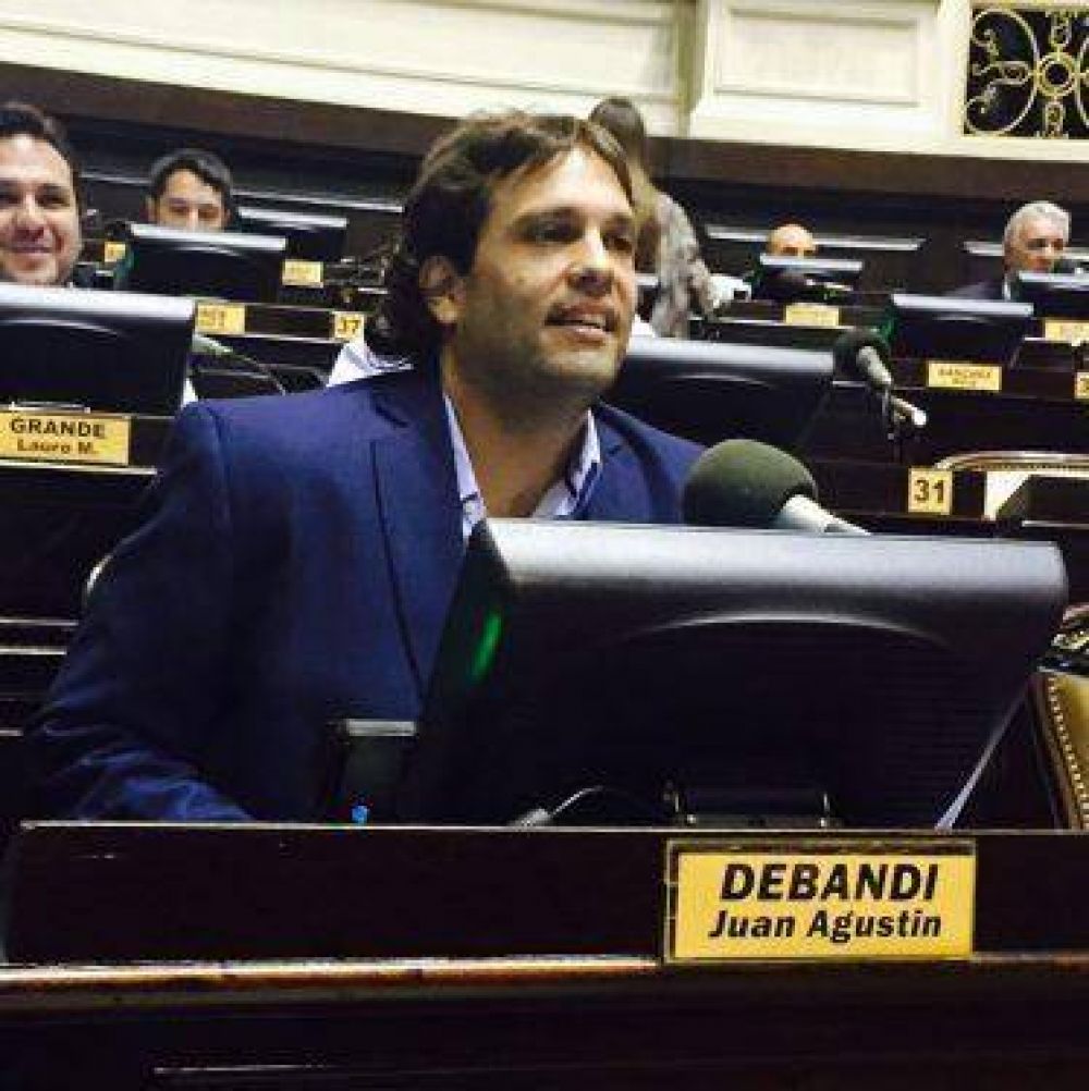 Debandi critic� el anuncio de Macri para los clubes