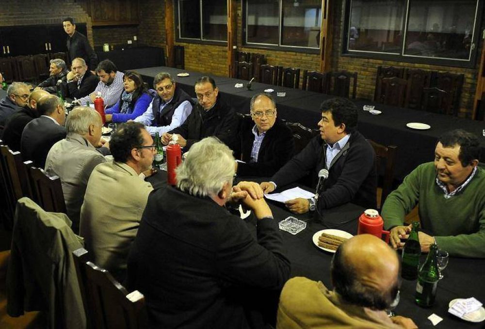 Intendentes y legisladores del PJ definieron una agenda de trabajo en la provincia
