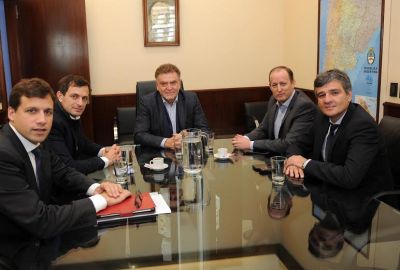 Intendentes reactivan planes de vivienda en sus distritos