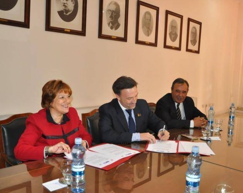 El Ministerio de Educaci�n y la Justicia trabajar�n juntos para prevenir la violencia escolar