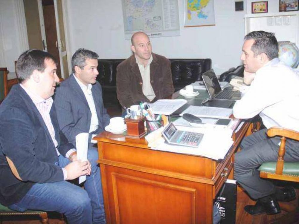 Molina se reuni� con Finocchiaro