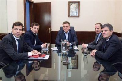Bucca se reuni� con el secretario de Viviendas de la Naci�n