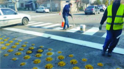 Instalaron reductores de velocidad en la esquina de 3 de Febrero y Olaz�bal