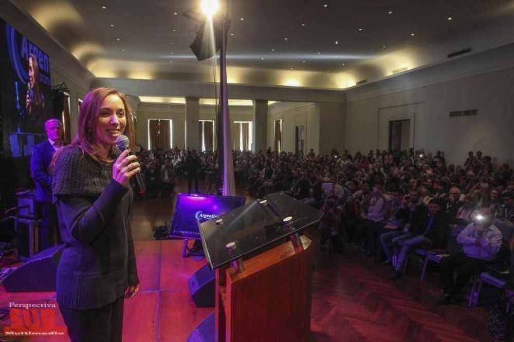 Mar�a Eugenia Vidal en plenario nacional de pastores evangelistas