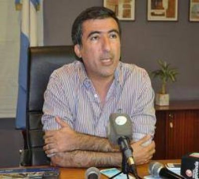 �El empr�stito se pagar� solo�, seg�n Juan Velardez