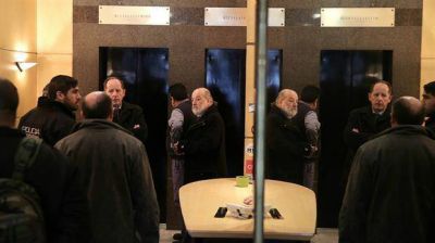 El juez Claudio Bonadio allana las oficinas centrales del Grupo Indalo de Crist�bal L�pez