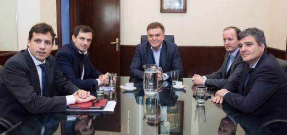 Bucca se reuni� con el Secretario de Viviendas de Naci�n en busca de �seguir disminuyendo el d�ficit habitacional�