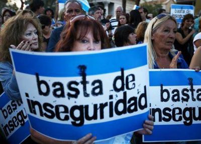 FABRICIA L�PEZ: �Z�RATE ES UNA ZONA LIBERADA�