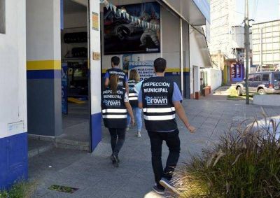 Lanzan un plan para regularizar la situaci�n de m�s de 2.300 comercios