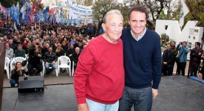 Intendentes justicialistas homenajearon a los fusilados de Jos� Le�n Su�rez