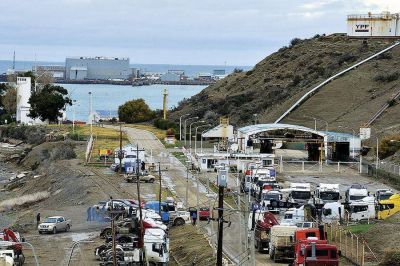 Fracas� la conciliaci�n y se mantiene el paro de camioneros