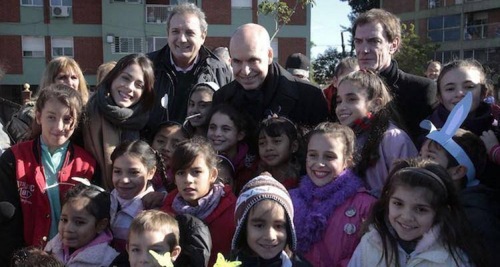 Larreta llev� a Tini Stoessel a una villa porque �la cultura debe llegar a todos lados�