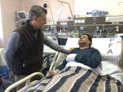 Macri visit� al jefe de antisecuestros baleado por secuestradores