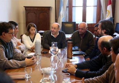 Entre R�os, Santa Fe y Corrientes gestionar�n viviendas para reubicar a familias inundadas