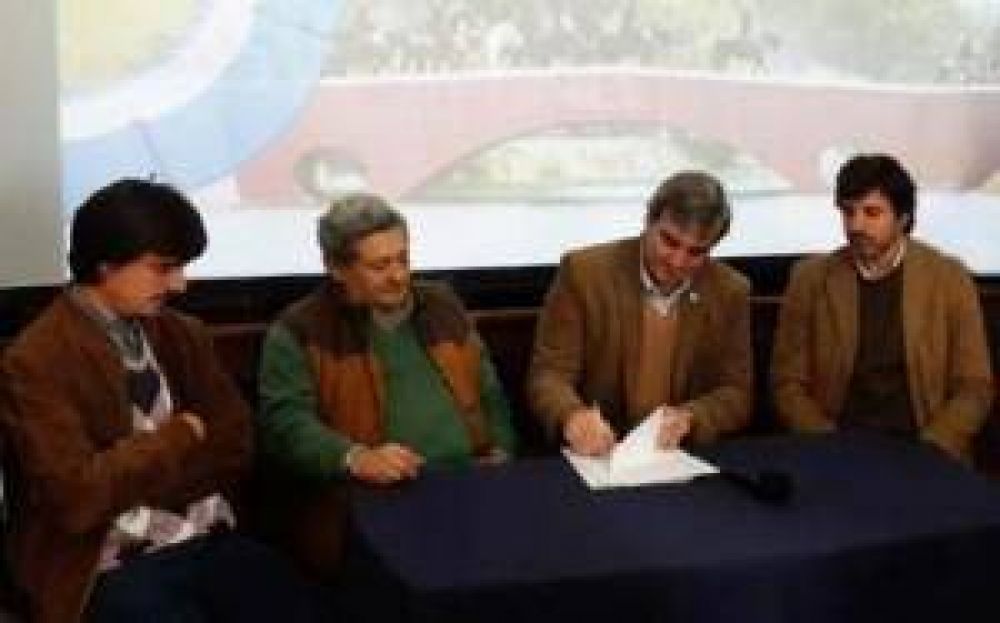 El municipio de Areco y ARPA renovaron su convenio por caminos rurales