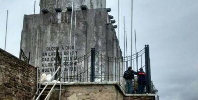 Realizan obras de refacci�n en el Cristo de San Javier