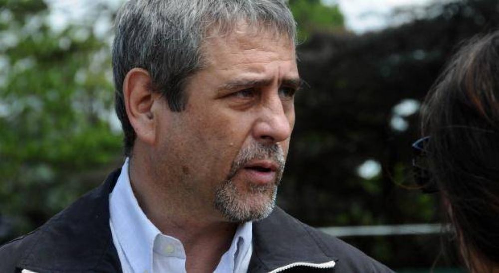 Ferraresi le contest� a Vidal y descart� que los intendentes �impulsen acciones violentas�