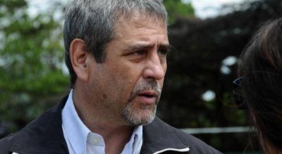 Ferraresi le contest� a Vidal y descart� que los intendentes �impulsen acciones violentas�
