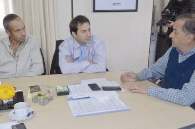 Para el Ente de Control es prioridad la reparaci�n de p�rdidas de agua y cloacas en la v�a p�blica
