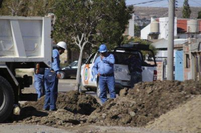 Buscan mejorar la operatividad en la reparaci�n de p�rdidas de redes cloacales y de agua potable
