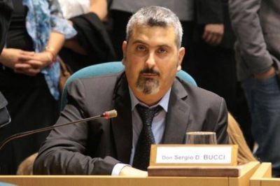 Bucci: �El 15% y el endeudamiento es un paquete que debe estar controlado�