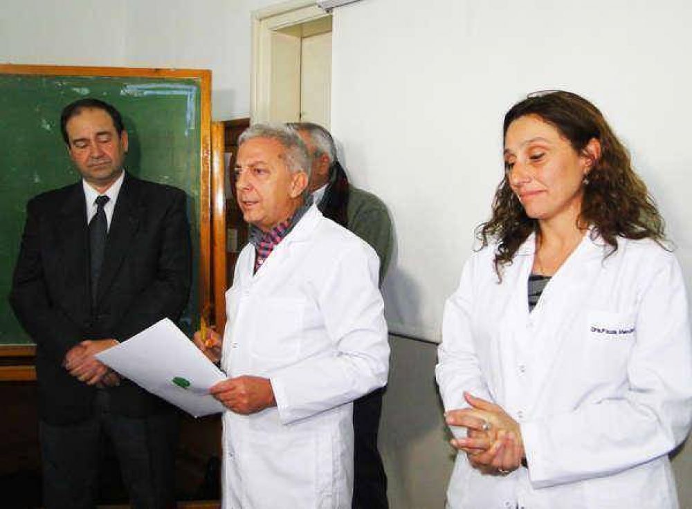Asumieron los Drs. Augusto Carella y Paola Mendiola al frente del Materno