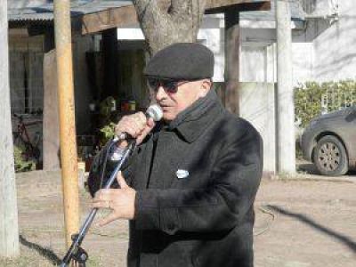 Salom�n: �Este barrio es una piedrita m�s en el reconocimiento a nuestro h�roes de Malvinas�