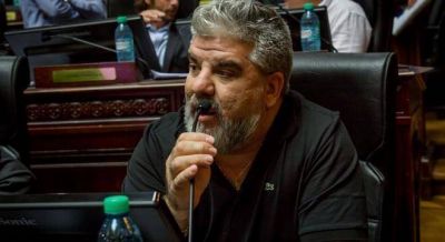 Un legislador del PRO acus� al Papa de �profundizar la grieta�
