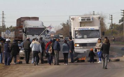 Productores hort�colas cortaron la ruta 36 para reclamar subsidios