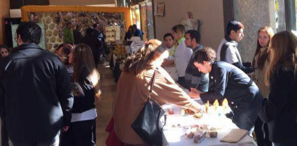 Se duplic� la producci�n de miel en el �ltimo a�o