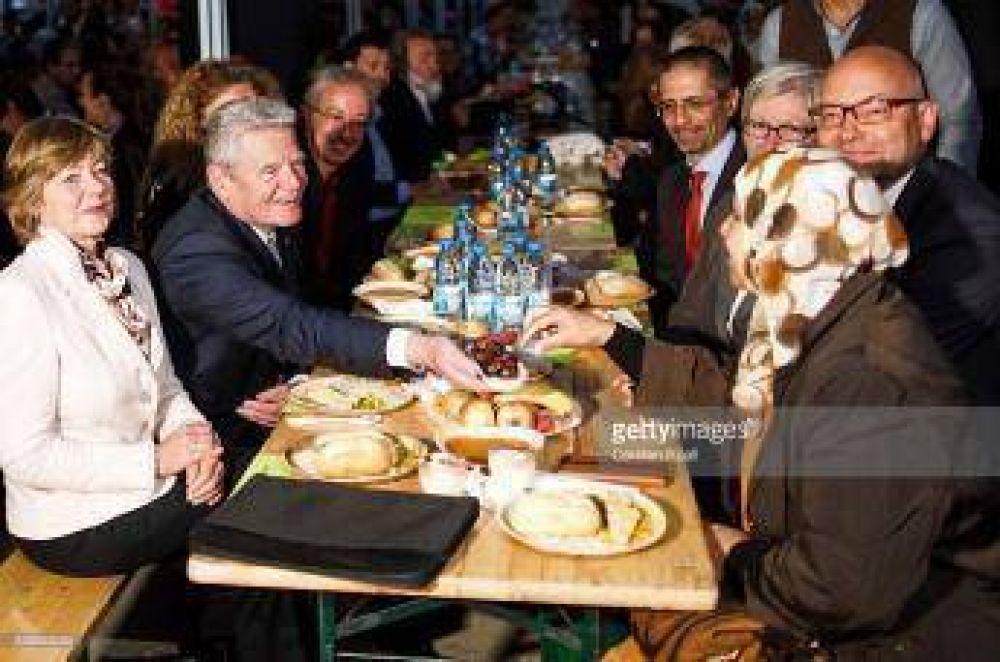 Presidente de Alemania participa de un iftar de Ramadan